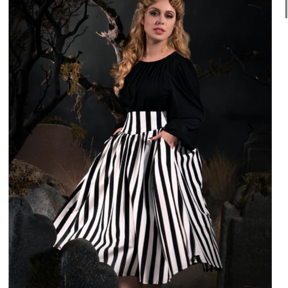 La Femme En Noir